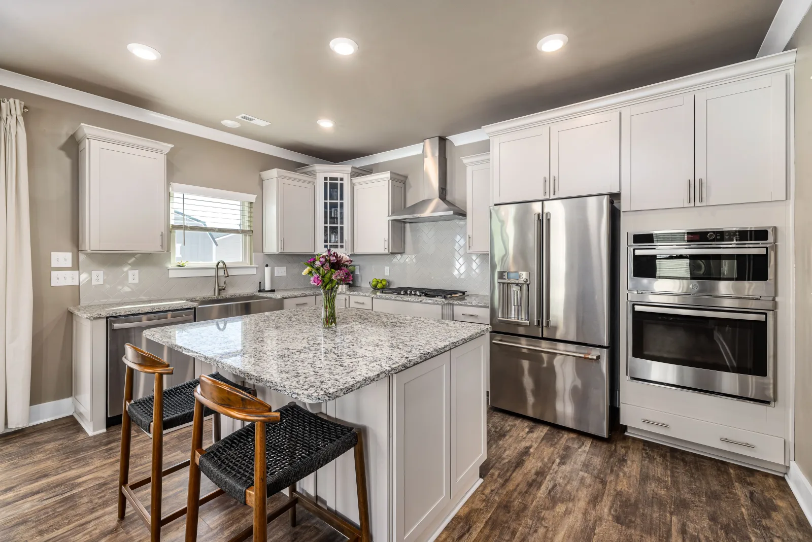 Spotless residential kitchen cleaned by Pro Shine Elite